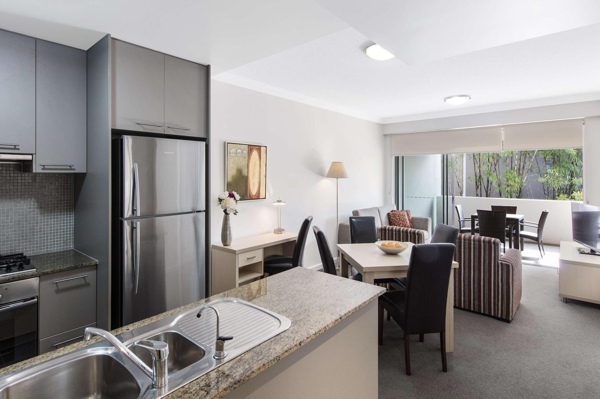 Oaks Brisbane Mews Suites Extérieur photo