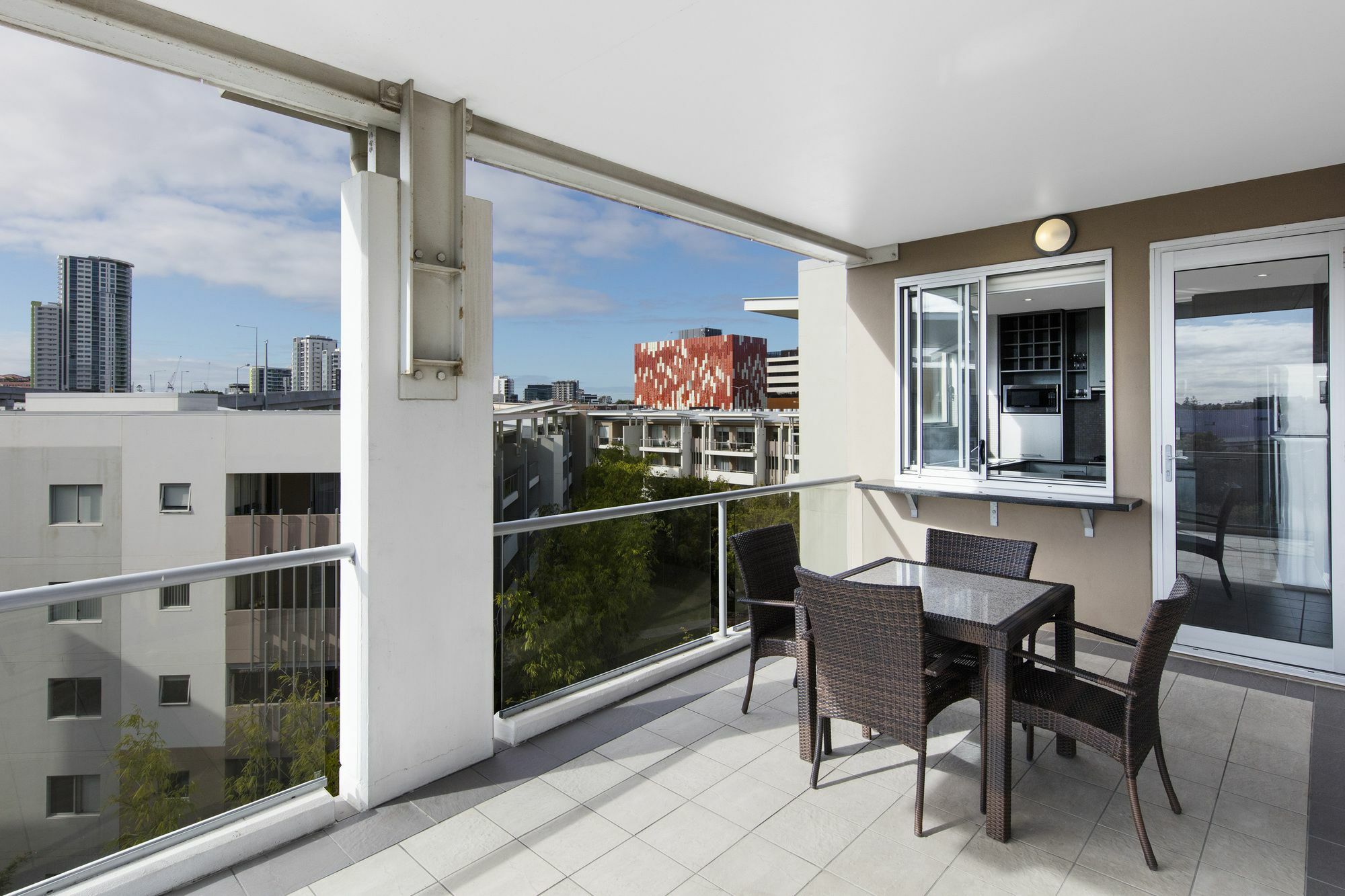 Oaks Brisbane Mews Suites Extérieur photo